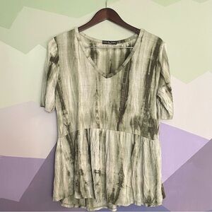 • soft kim & cami tie-dye flowy tee •